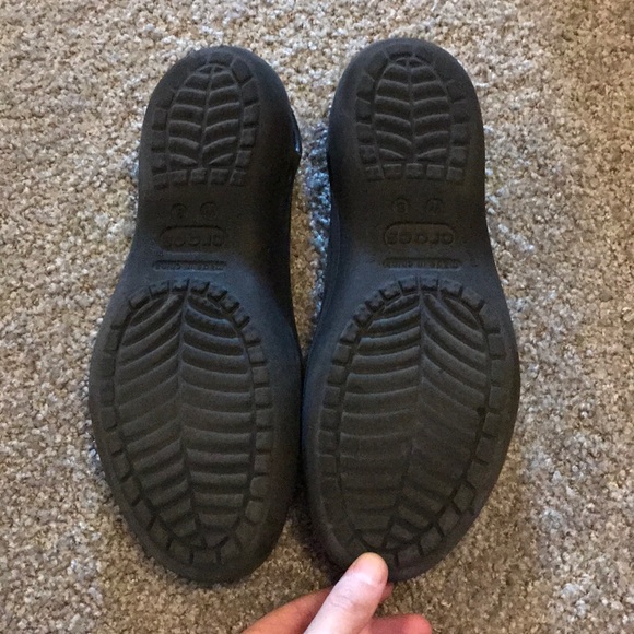 Crocs Clogs - Picture 2 of 5